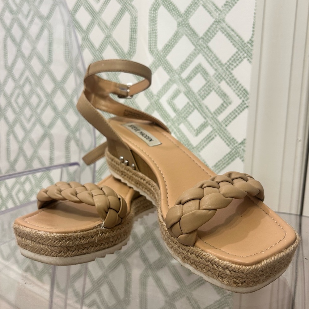 NWOT Steve Madden Braided Espadrille Wedge Sandal - Tan